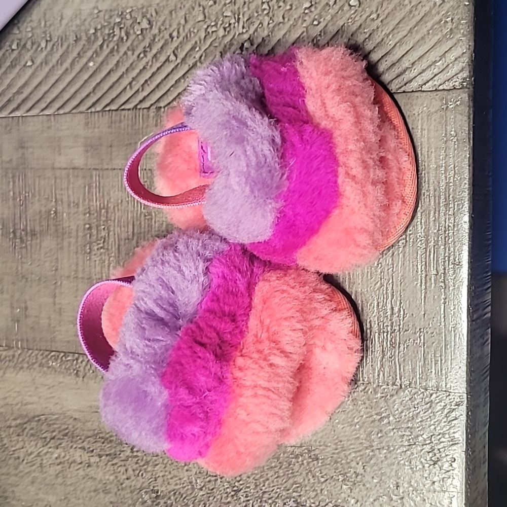 UGG SLIDES Infants/Babies Size 1 Like New Pink/Purple Girls